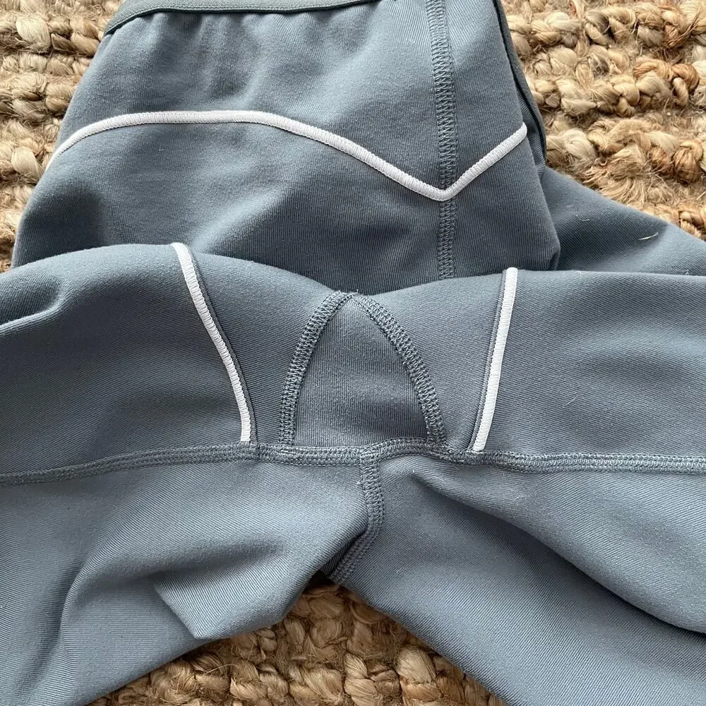 Alo Yoga Airbrush Heart Throb Leggings Gray White High Waist Full Length Size S